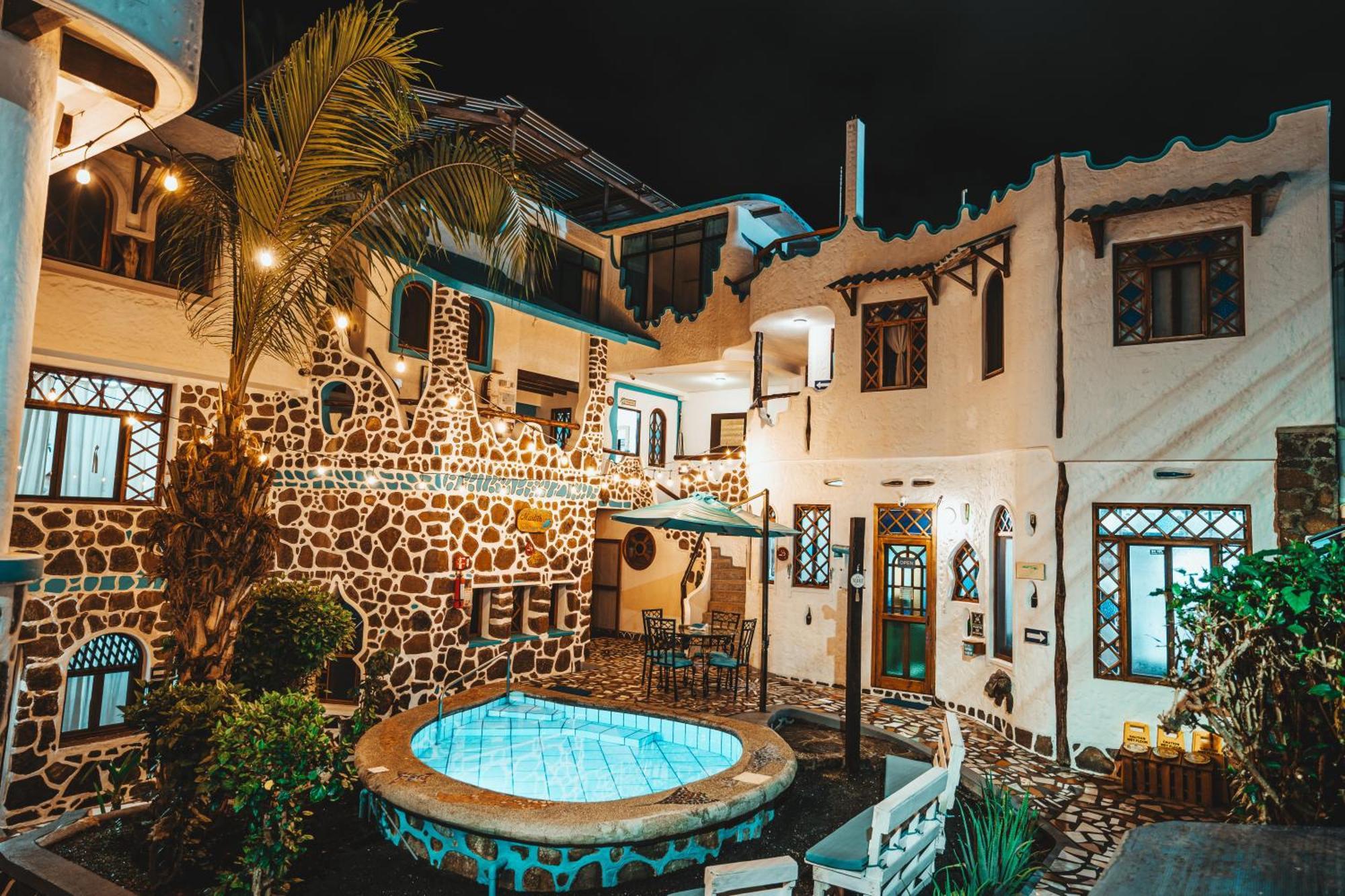 פורטו איורה Maidith Galapagos Inn מראה חיצוני תמונה