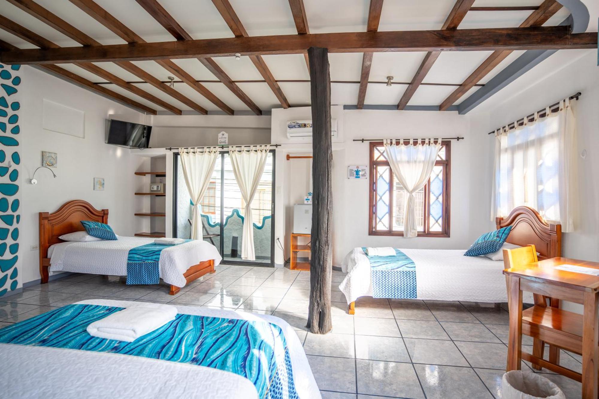 פורטו איורה Maidith Galapagos Inn מראה חיצוני תמונה