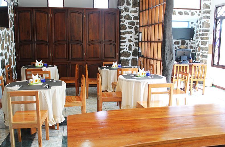 פורטו איורה Maidith Galapagos Inn מראה חיצוני תמונה
